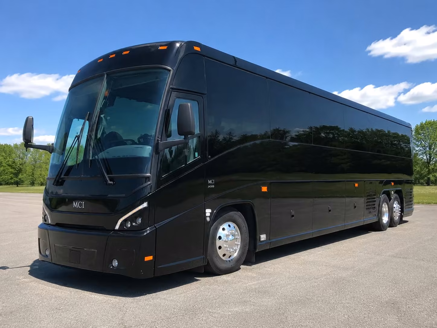corporate event bus rentals and employee shuttles in rowlett