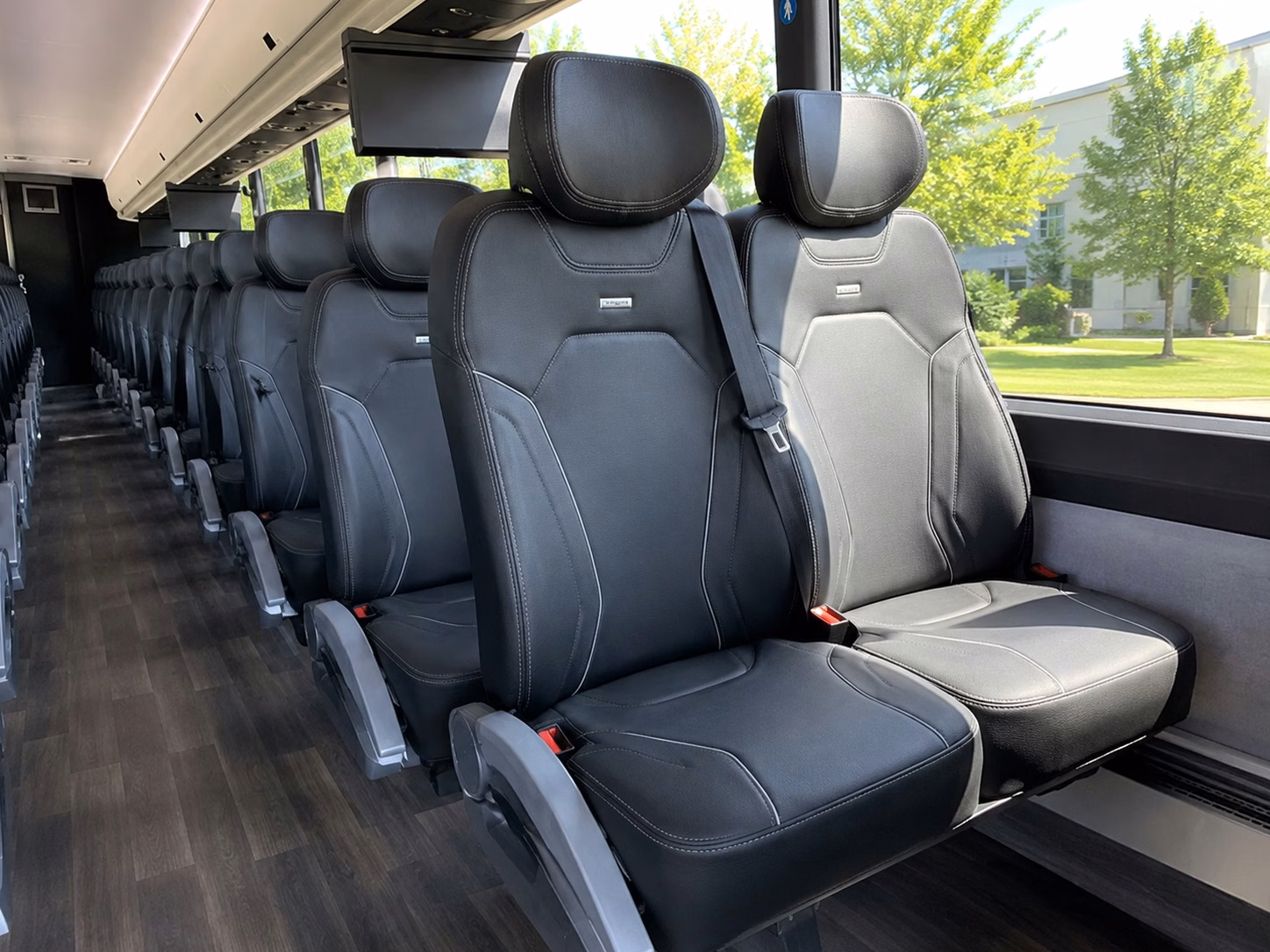 from rehearsal dinner shuttles to day after brunch runs rowlett wedding transportation has you covered all weekend
